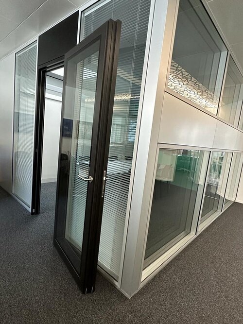 <span>Schallschutztür</span> - Schallschutz & Flächenbündigkeit in einem