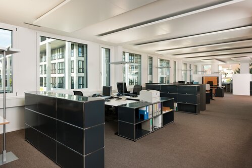 Büro/- und Dienstleistungszentrum