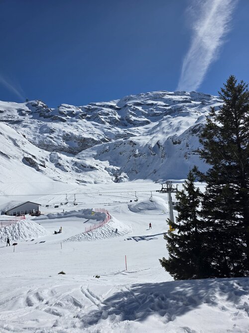 <span>Schnee, Spass & Teamgeist – Unser unvergessliches Winterabenteuer in Engelberg</span>